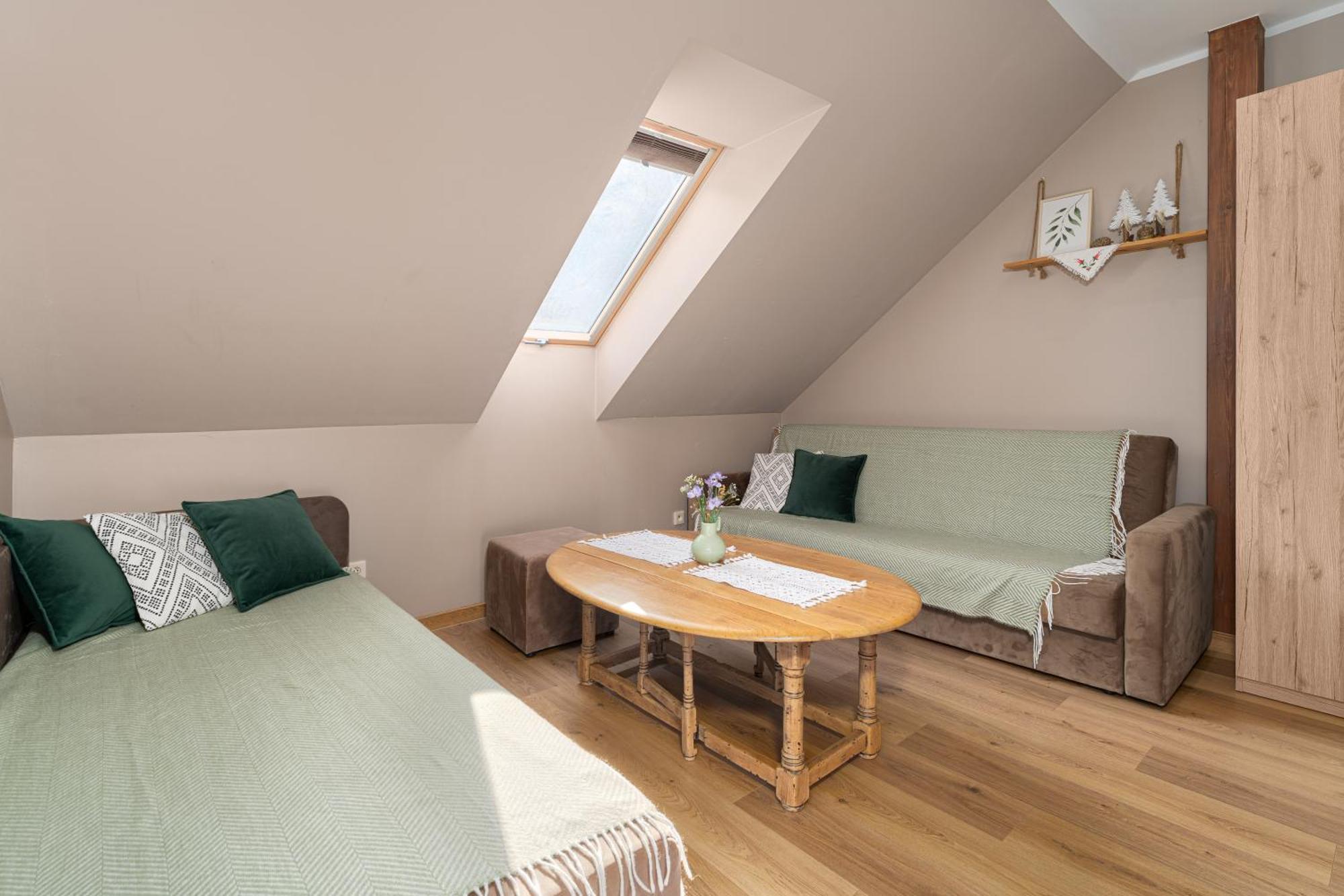 Apartment Przystanek Lesna